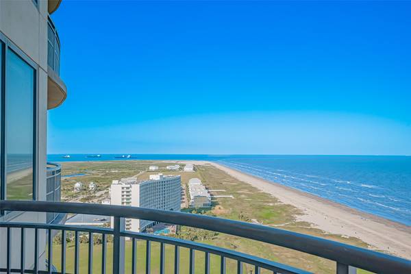 801 E Beach DR #BC704, Galveston, TX 77550