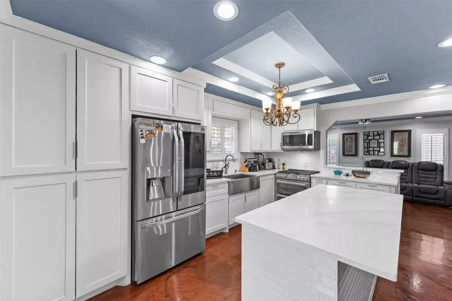 14906 Ashtex DR, Houston, TX 77396