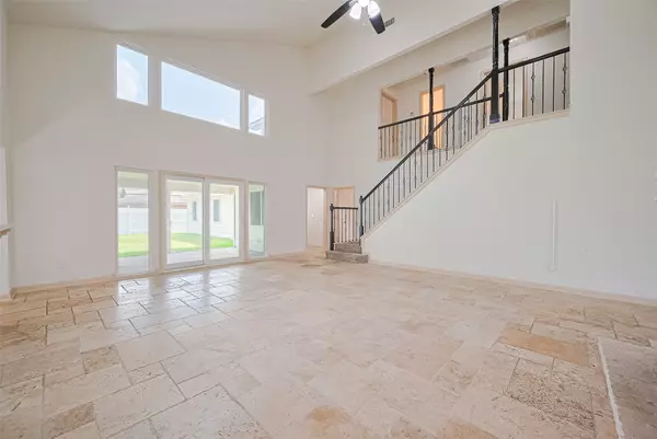 Houston, TX 77091,982 W Donovan ST