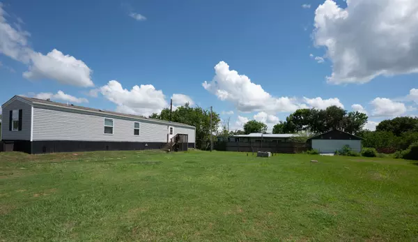 Brazoria, TX 77422,6007 Cypress ST