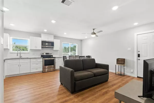 Houston, TX 77026,4112 Majestic ST #B