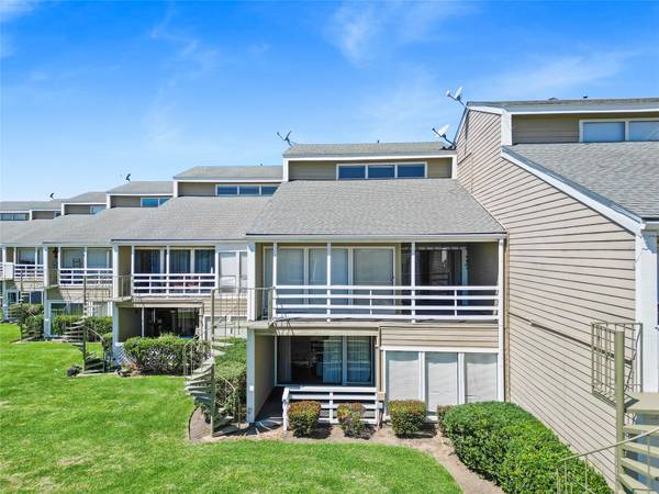 50 April Point DR S, Conroe, TX 77356