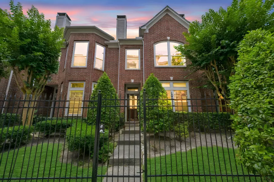2909 W Dallas ST, Houston, TX 77019