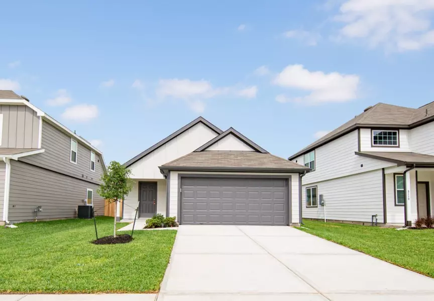 5114 Hector Gustavo DR, Rosharon, TX 77583