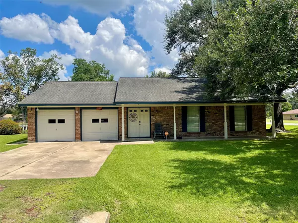 Jones Creek, TX 77541,63 Ivy CT