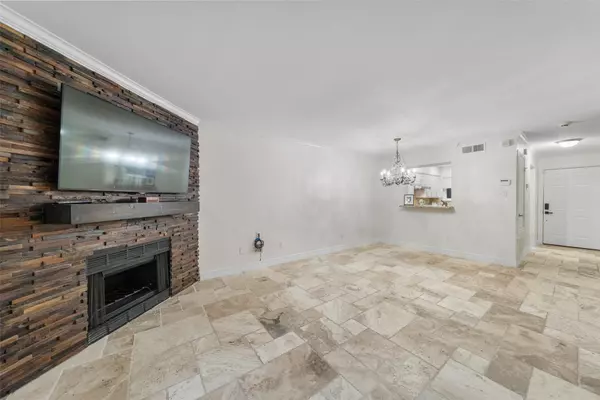 Houston, TX 77081,6410 Ferris DR #14