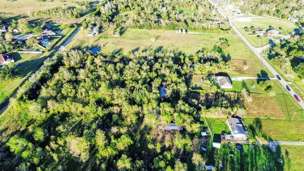 Alvin, TX 77511,2016 W Davis Bend ST