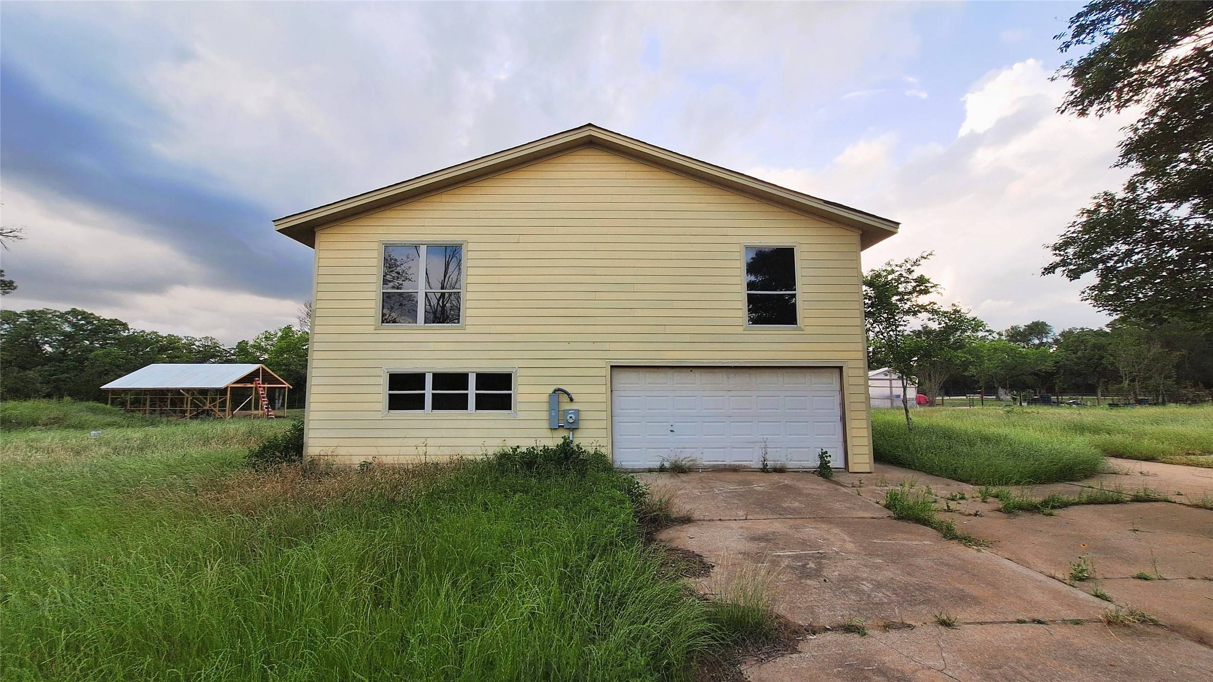 Caldwell, TX 77836,1284 Beaver Lake DR