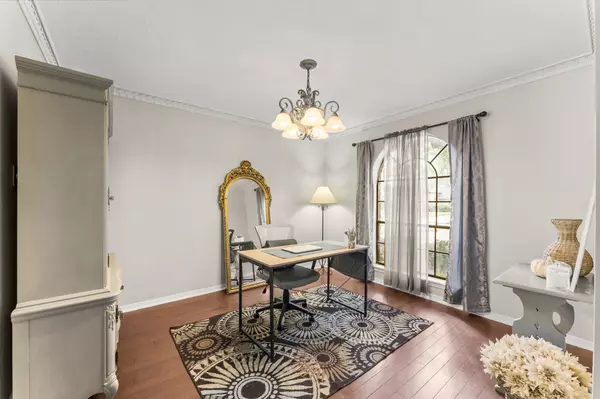 Houston, TX 77070,15014 River Park DR