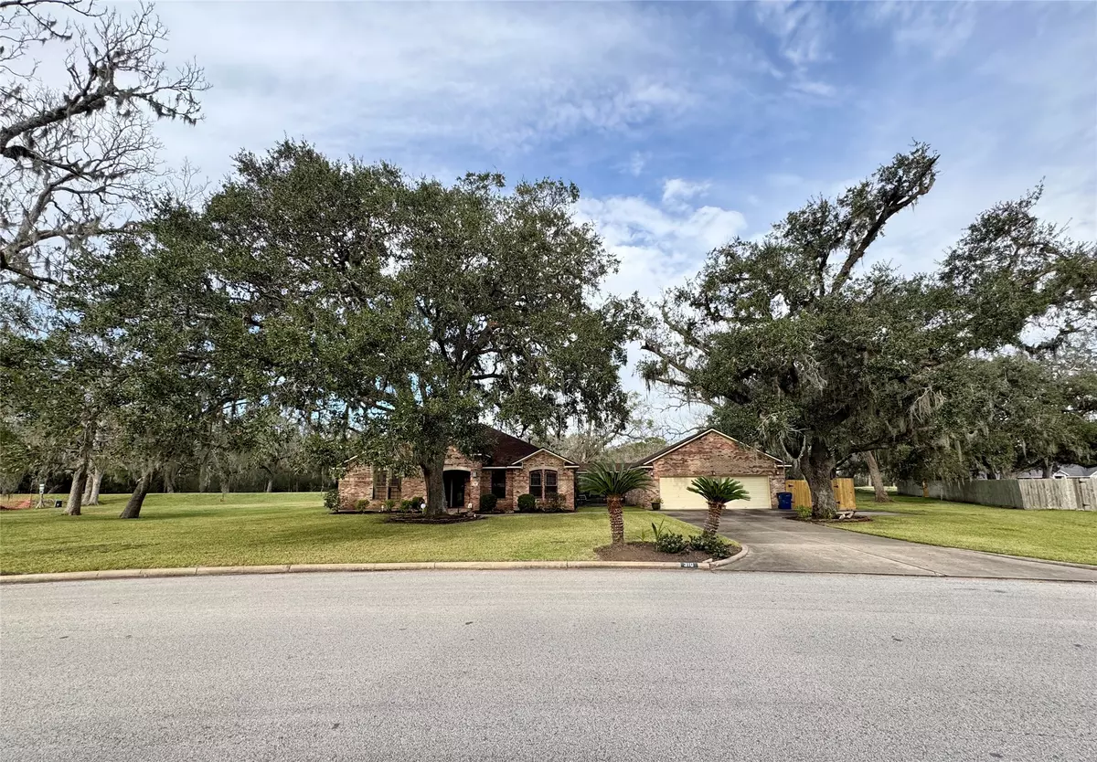 West Columbia, TX 77486,310 Wellshire DR