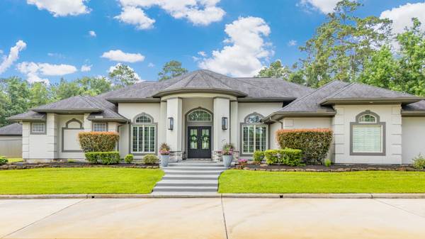 11 Turtle Cove CT, Kingwood, TX 77346