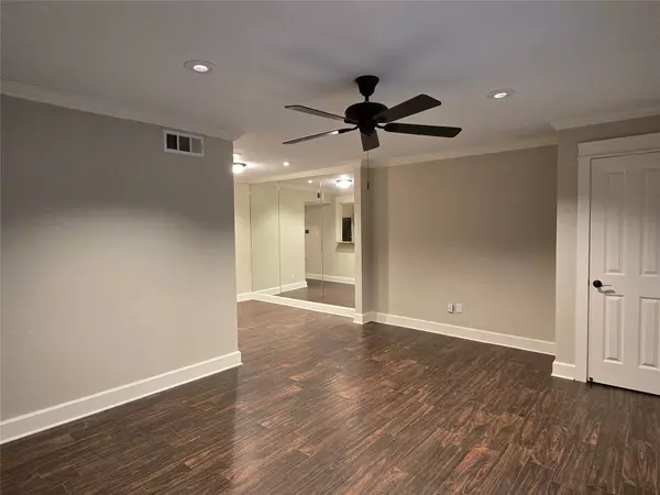 Houston, TX 77035,11550 Chimney Rock RD