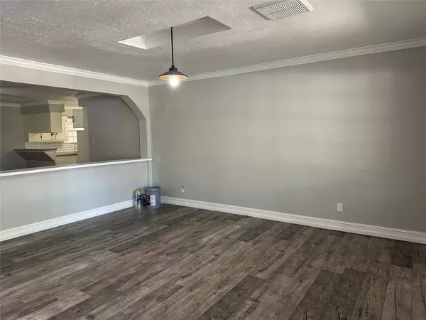 Baytown, TX 77520,801 Elmwood DR