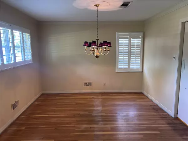 Beaumont, TX 77706,1520 Crawford ST