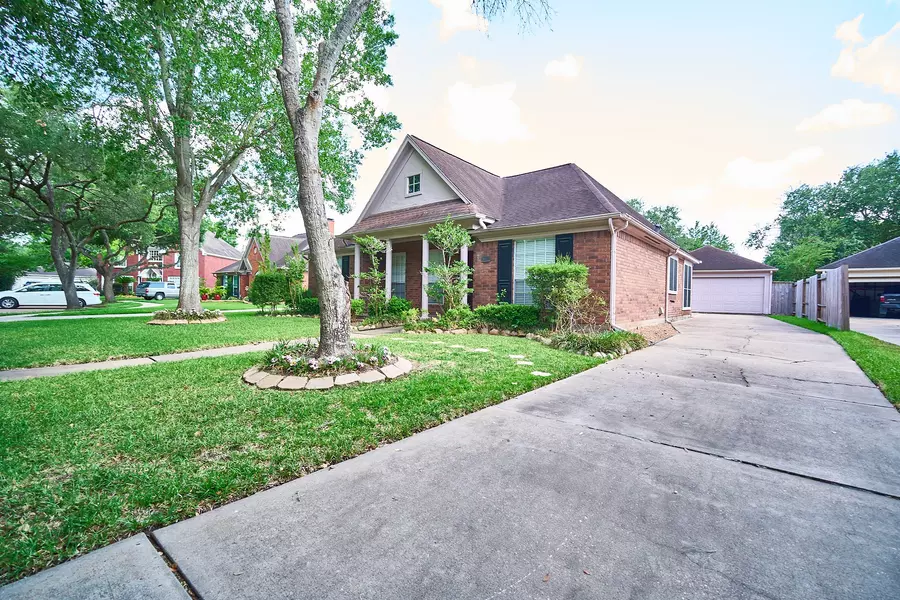 5022 Moss Run DR, Missouri City, TX 77459