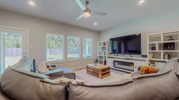 Beaumont, TX 77708,6690 Highpoint AVE