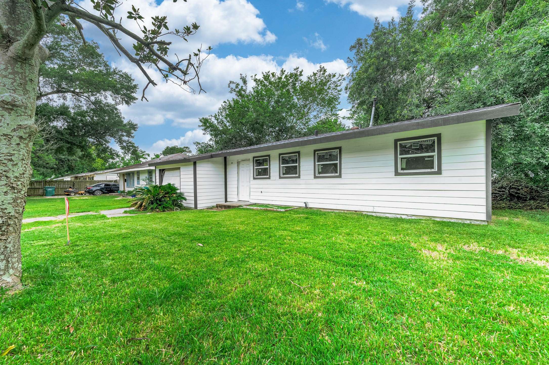 La Marque, TX 77568,410 Wisteria ST