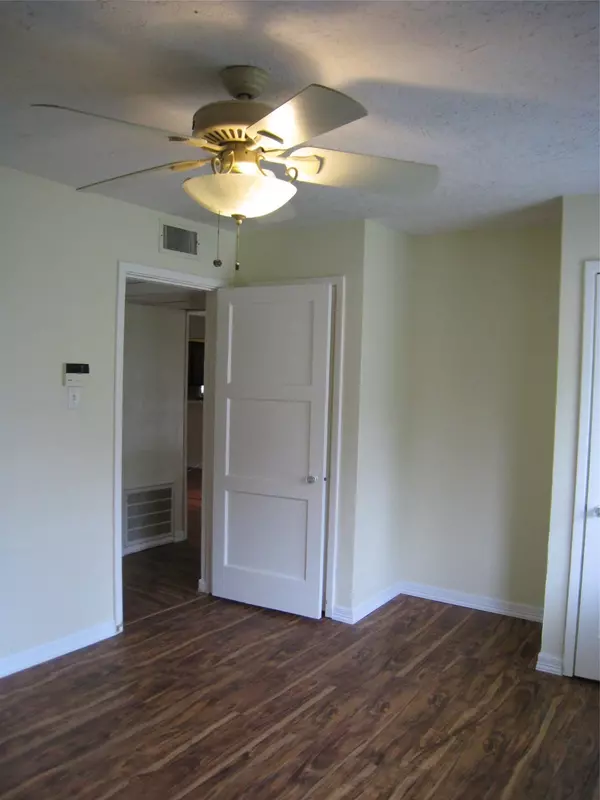 Bellaire, TX 77401,4337 Effie ST