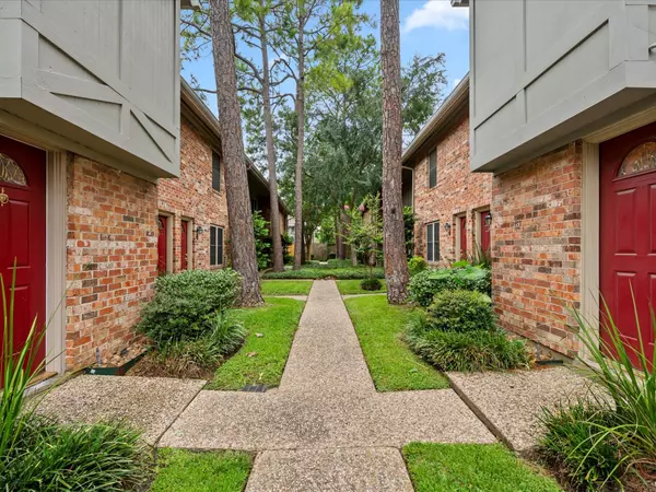 Houston, TX 77024,515 Tallowood RD #61