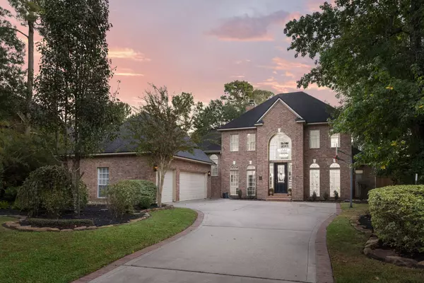 10 E Lakemist CIR, The Woodlands, TX 77381