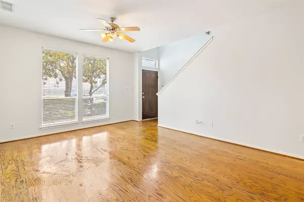 Houston, TX 77019,1809 Genesee ST