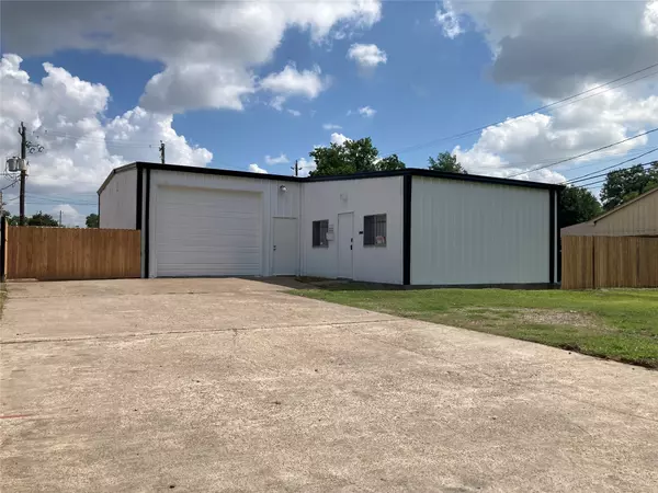 215 Fresa RD,  Pasadena,  TX 77502