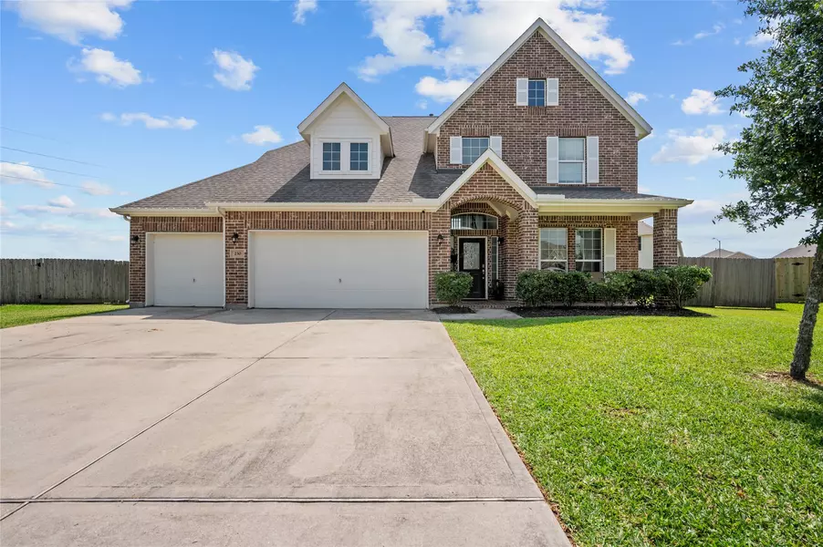 230 San Marcos DR, Baytown, TX 77523