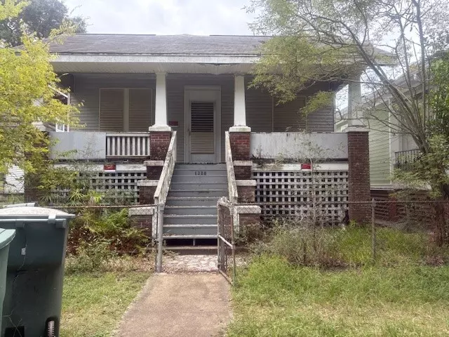 3405 Bernardo De Galvez AVE, Galveston, TX 77550