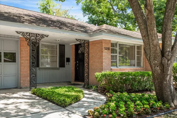 5310 Hialeah DR, Houston, TX 77092