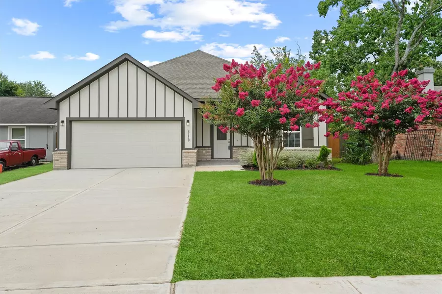 5118 Danfield DR, Houston, TX 77053