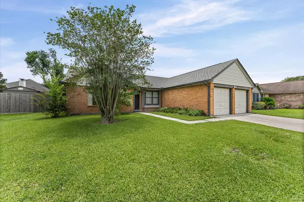 League City, TX 77573,425 Starborrough DR