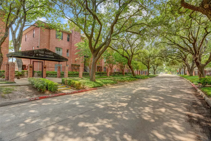 4041 Law ST #401, Houston, TX 77005