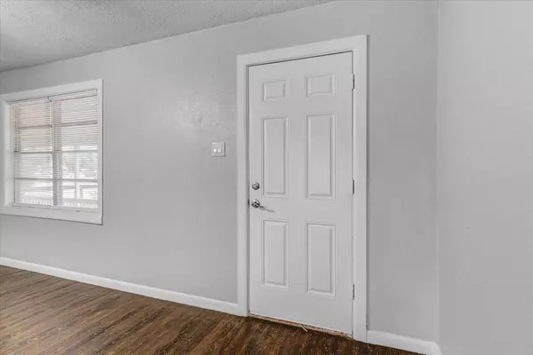 Nederland, TX 77627,2924 Avenue A