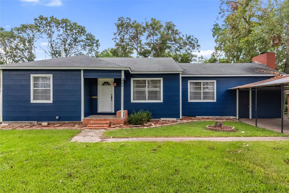 Sweeny, TX 77480,605 Walnut ST