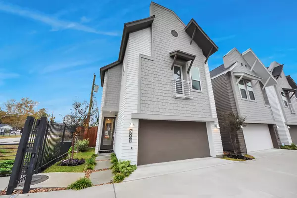 Houston, TX 77088,7502 Carver RD #A