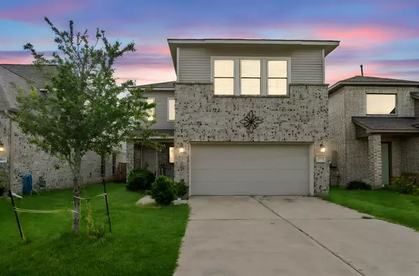 4134 W Bayou Maison CIR, Dickinson, TX 77539