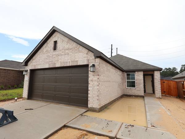 975 Oak Mist LN, Magnolia, TX 77354