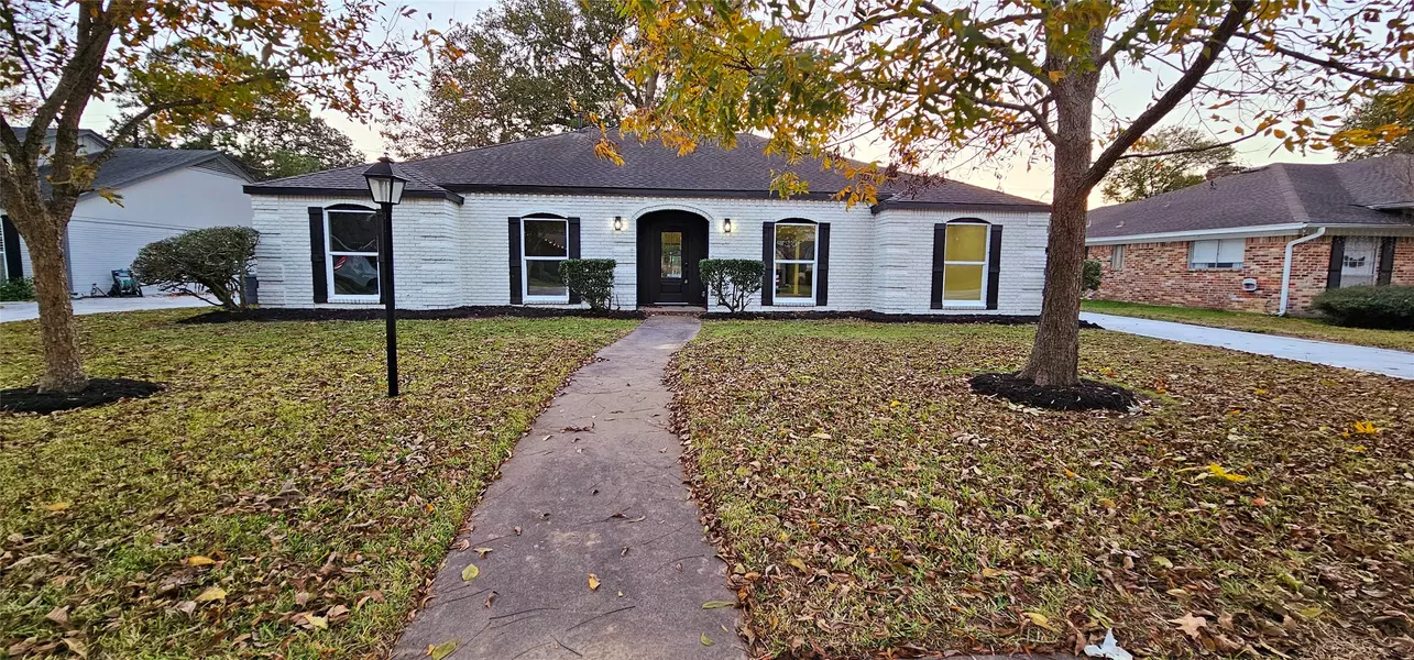 18630 Prince William LN, Houston, TX 77058