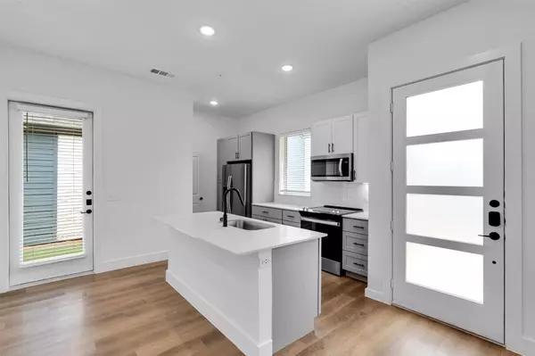 Little Elm, TX 75068,1413B Provident DR