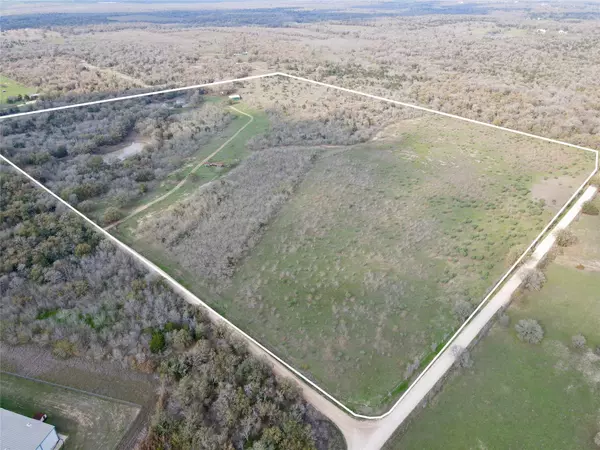 Waelder, TX 78959,1848 County Road 430