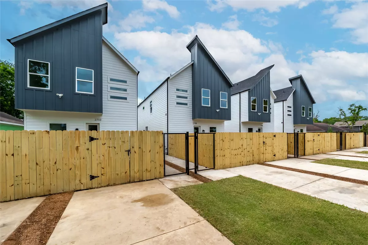 Houston, TX 77093,2708 Bostic ST