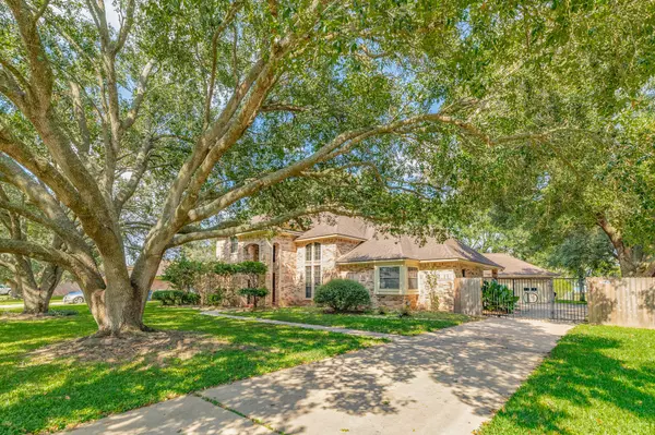 Sweeny, TX 77480,1600 Azalea ST