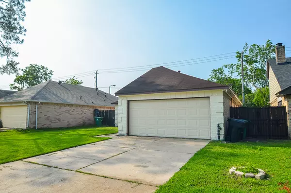 Houston, TX 77071,8231 Furlong LN