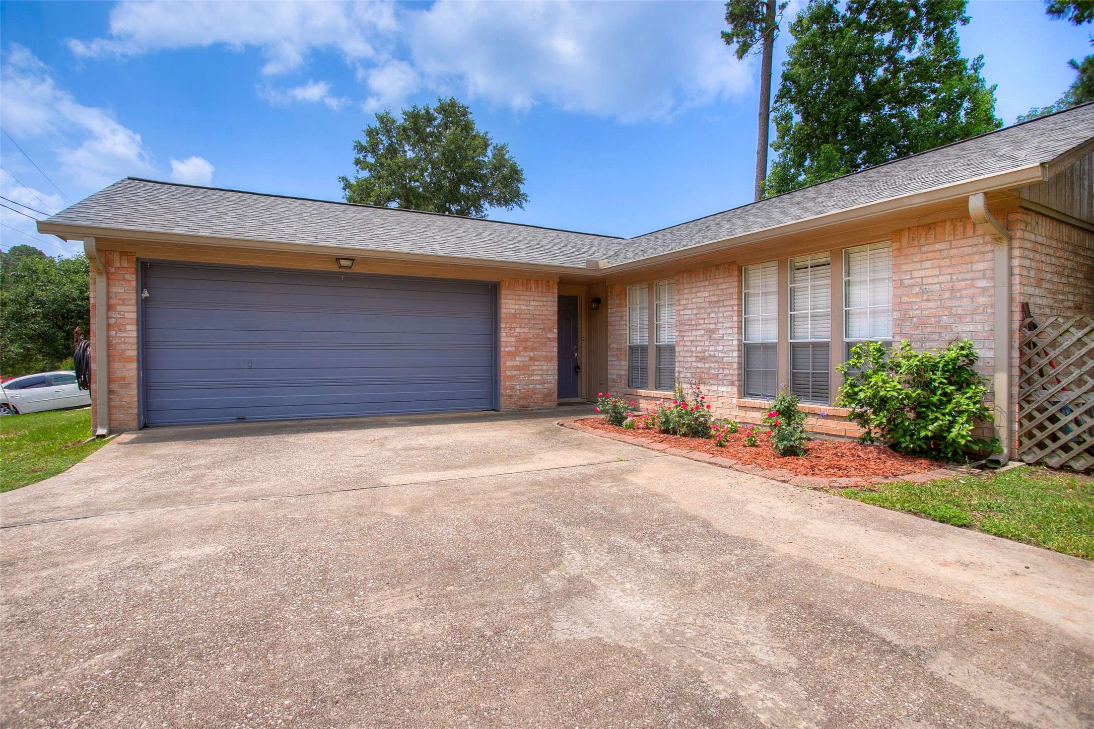 3147 Clay CIR, Huntsville, TX 77340
