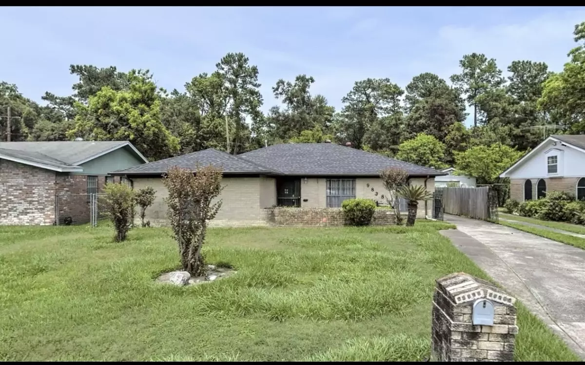 Houston, TX 77016,9838 Camay DR