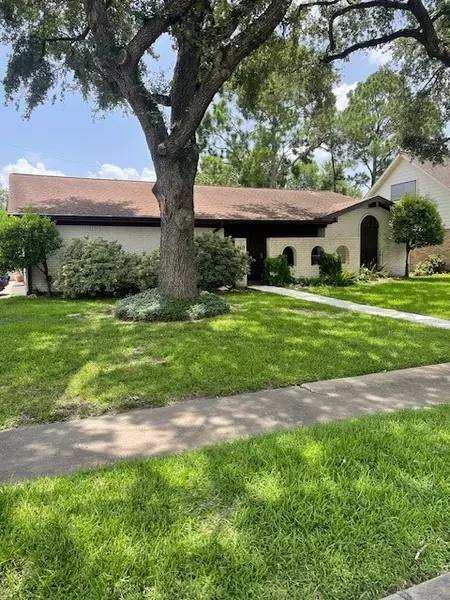 410 Reta DR, Deer Park, TX 77536