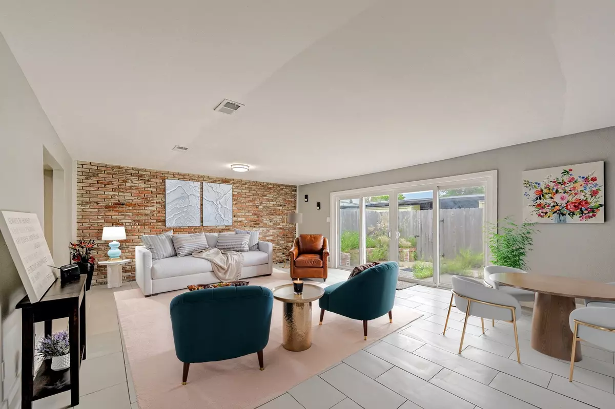 Houston, TX 77079,13194 Trail Hollow DR