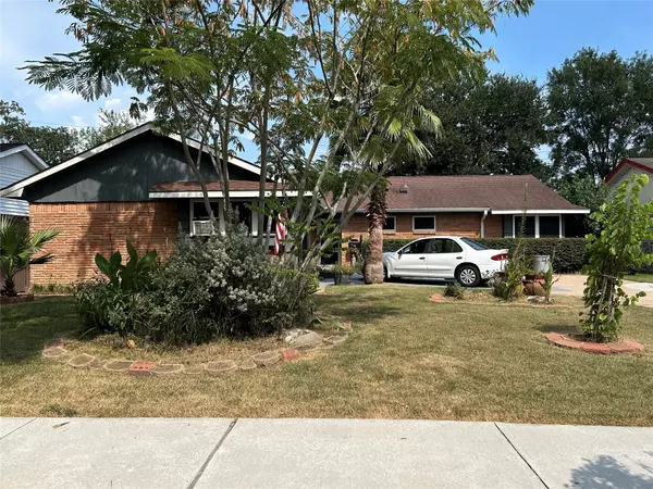 Pasadena, TX 77502,2401 Peach LN