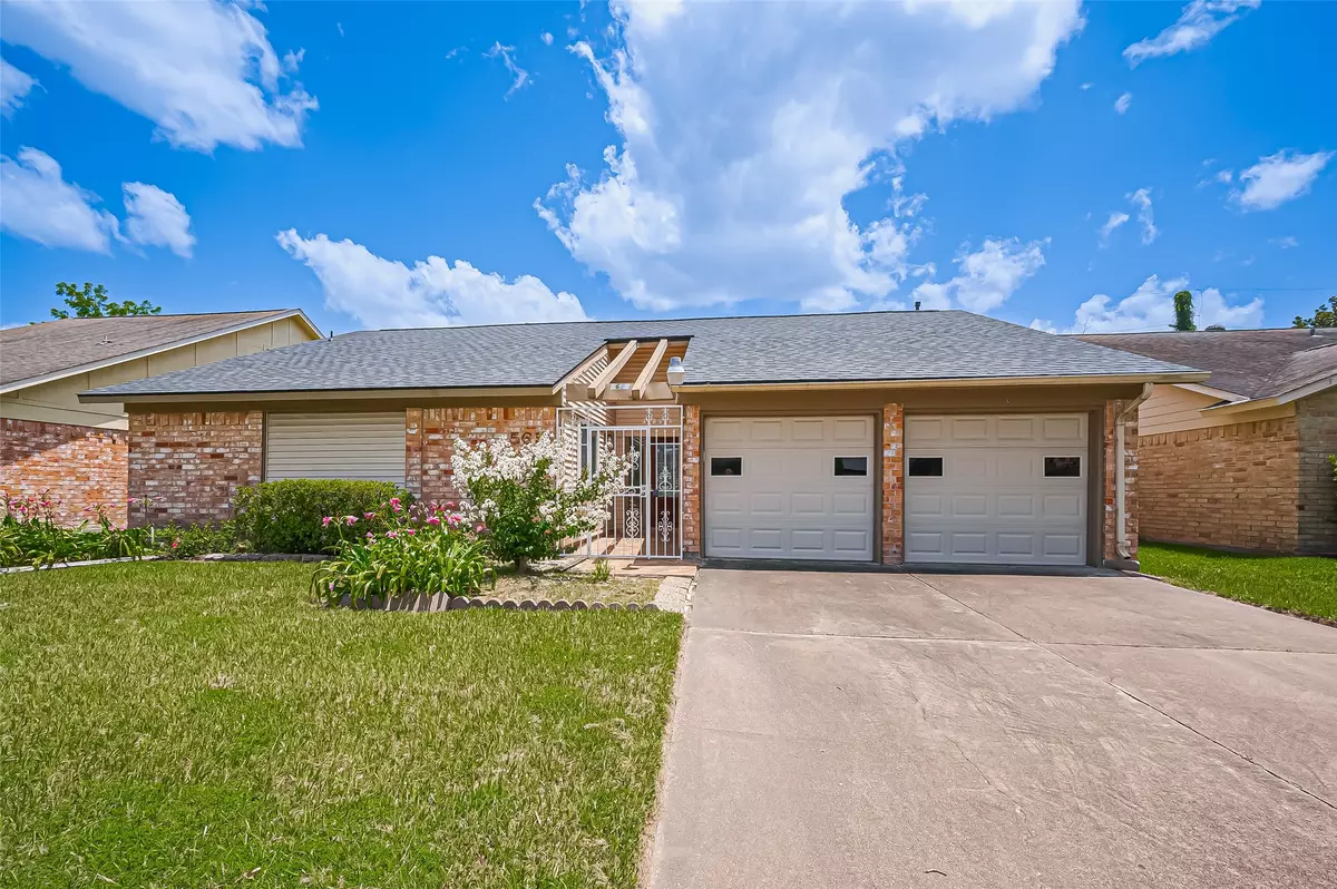 Houston, TX 77088,5615 Briarwood Forest DR