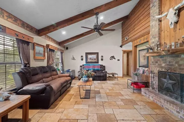 Alvin, TX 77511,1816 County Road 936b